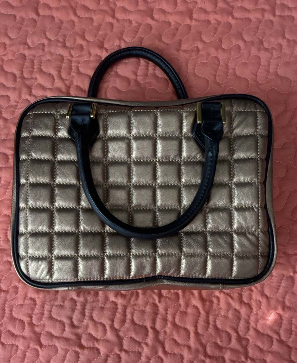 Metallic Gold Quilted Stowaway Travel Toiletry Jewelry Case Organizer Bag